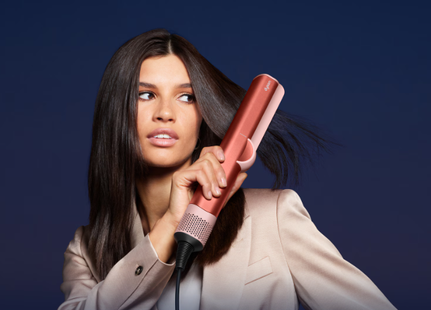 Ο αέρας που αλλάζει τα μαλλιά: Dyson Airstrait και Airwrap i.d. στην πρώτη γραμμή