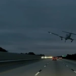 Φλόριντα: Αεροσκάφος προσγειώθηκε… αναγκαστικά πάνω σε αυτοκίνητο – Τραυματίστηκε η οδηγός του Ι.Χ