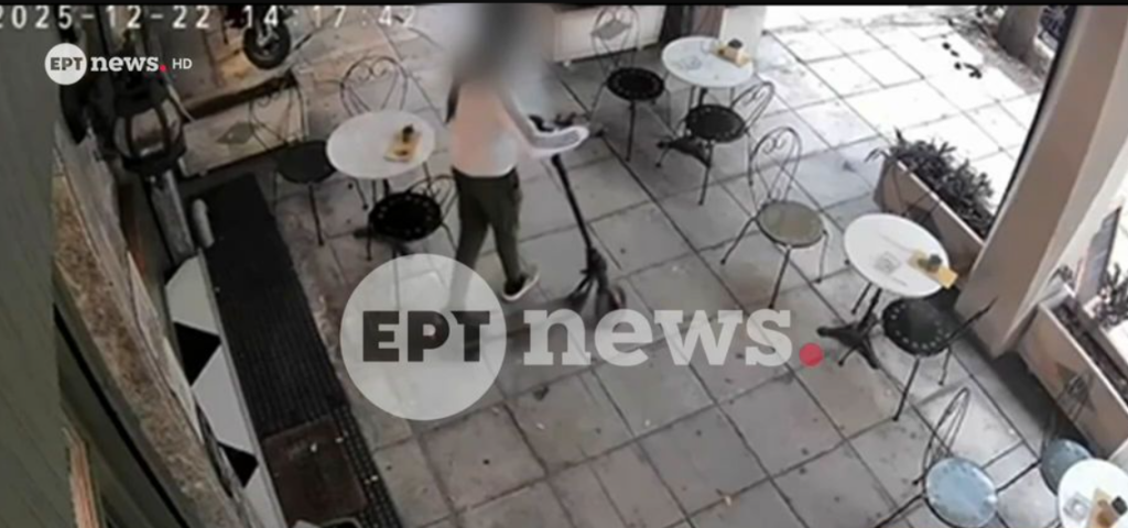 Πλατεία Βάθη: Πατίνι διανομών κλάπηκε μέσα σε 3 λεπτά – Δείτε το βίντεο