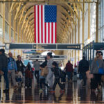 ΗΠΑ: Πιστοποιητικό… ψηφιακών φρονημάτων θα ζητούν από τους τουρίστες – Τι ζητούν ήδη από τους Έλληνες