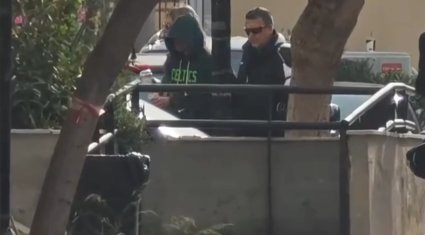 Λούτσα: Στα δικαστήρια με κουκούλα ο 29χρονος που σκότωσε σε τροχαίο τον 24χρονο – Ζήτησε συγνώμη -Πήρε προθεσμία