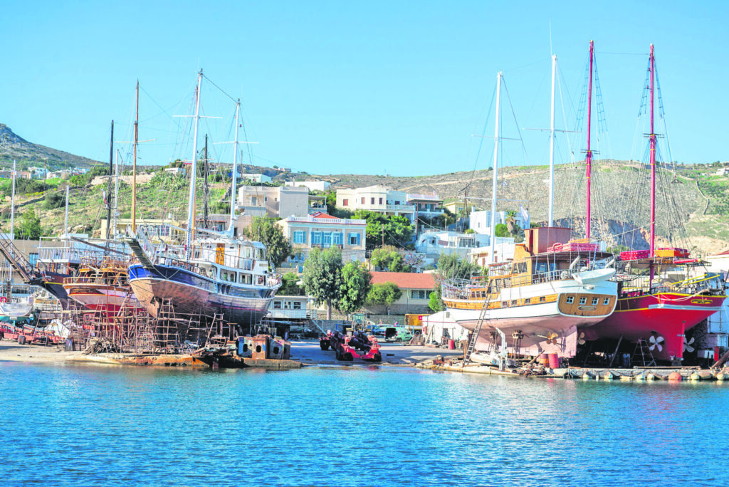 Σήμα SOS για ξύλινα σκάφη και καρνάγια