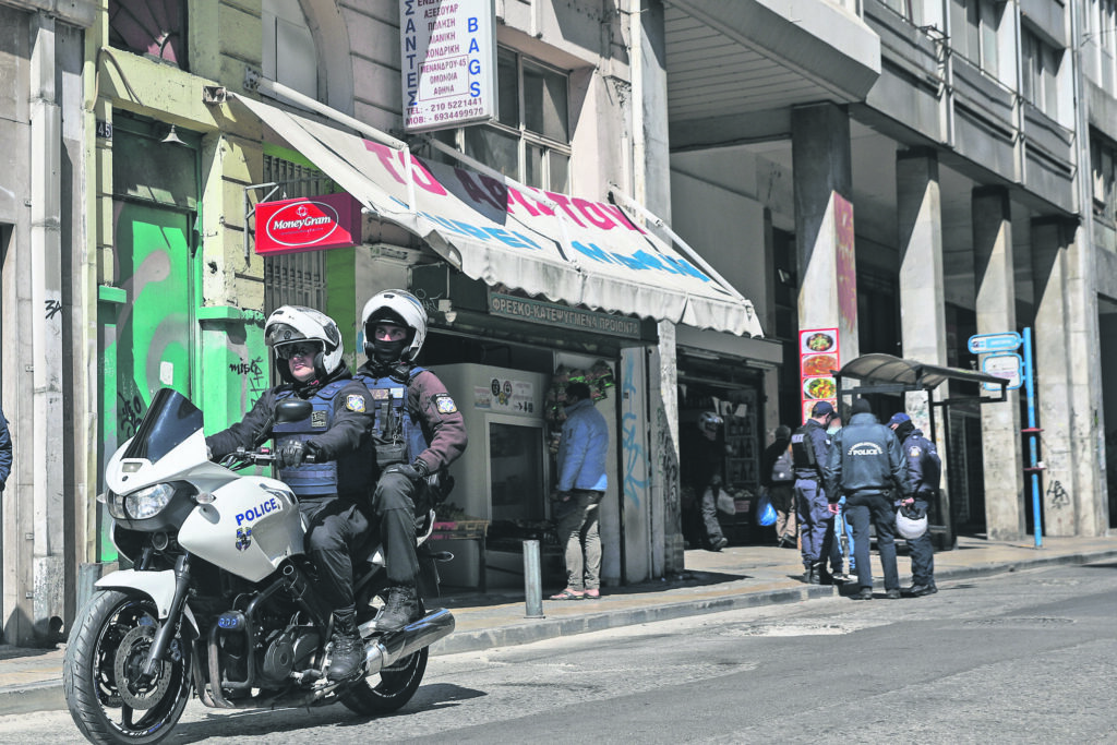Αγιος Δημήτριος: Τι κρύβεται πίσω από την αιματηρή συμπλοκή στο σουβλατζίδικο