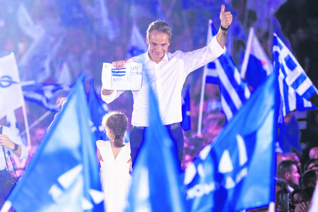 10 χρόνια κυριαρχίας Μητσοτάκη: Η ανανέωση της κεντροδεξιάς παράταξης και οι μεταρρυθμίσεις που αλλάζουν την Ελλάδα