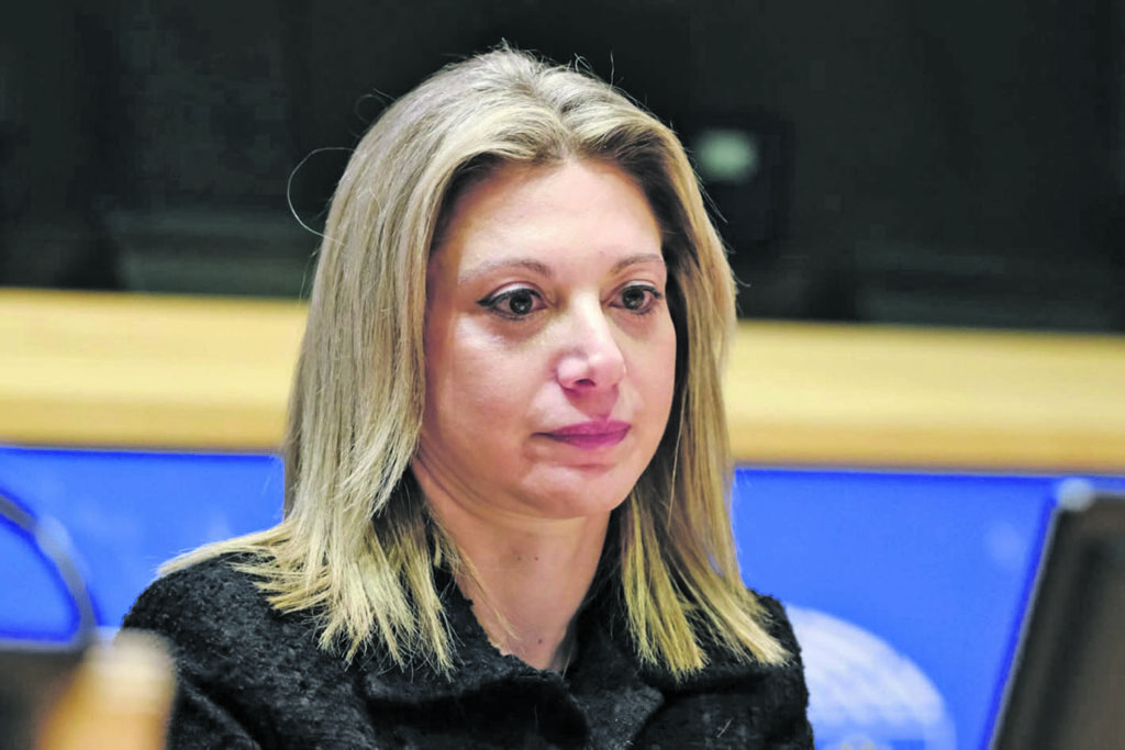 ΜΑΥΡΕΣ ΜΕΡΕΣ για αυταπατημένους