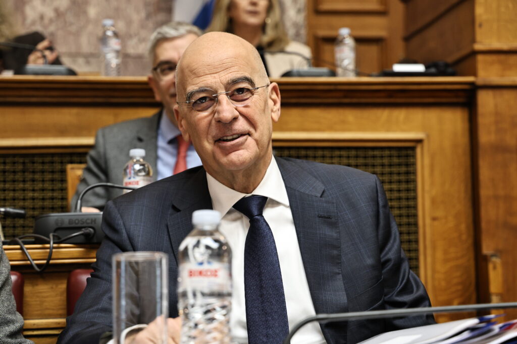 Δένδιας: Προαναγγέλλει αλλαγές «τελευταίας στιγμής» στο νομοσχέδιο για τις Ένοπλες Δυνάμεις – Παρεμβ
