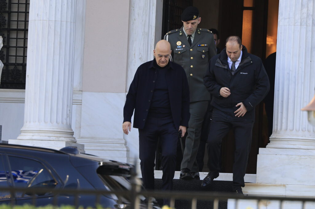 ΚΥΣΕΑ: Παράταση θητειών για τους αρχηγούς των Γενικών Επιτελείων Στρατού, Ναυτικού και Αεροπορίας