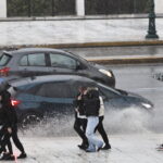 Κακοκαιρία: Έρχεται δύσκολο 48ωρο – Δύο κύματα βροχών και καταιγίδων στην Αττική – Τι επισημαίνει ο Γιώργος Τσατραφύλλιας