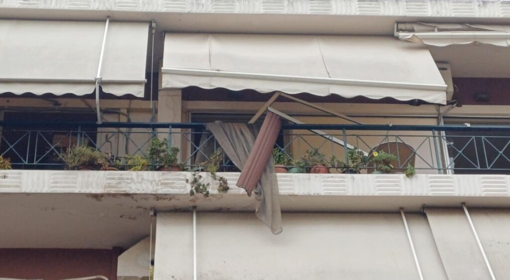 Εκρηξη σε διαμέρισμα στους Αγίους Αναργύρους [βίντεο]