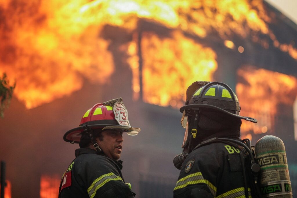 Χιλή: Τουλάχιστον 18 νεκροί από τις πυρκαγιές – Σε κατάσταση έκτακτης ανάγκης δύο περιοχές, απαγόρευση νυκτερινής κυκλοφορίας