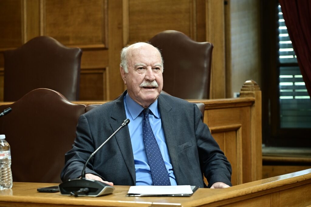 Πηγές ΝΔ για Ανωμερίτη στην Εξεταστική για ΟΠΕΚΕΠΕ: Υποστήριξη για τη μεταφορά στην ΑΑΔΕ «αδειάζοντα