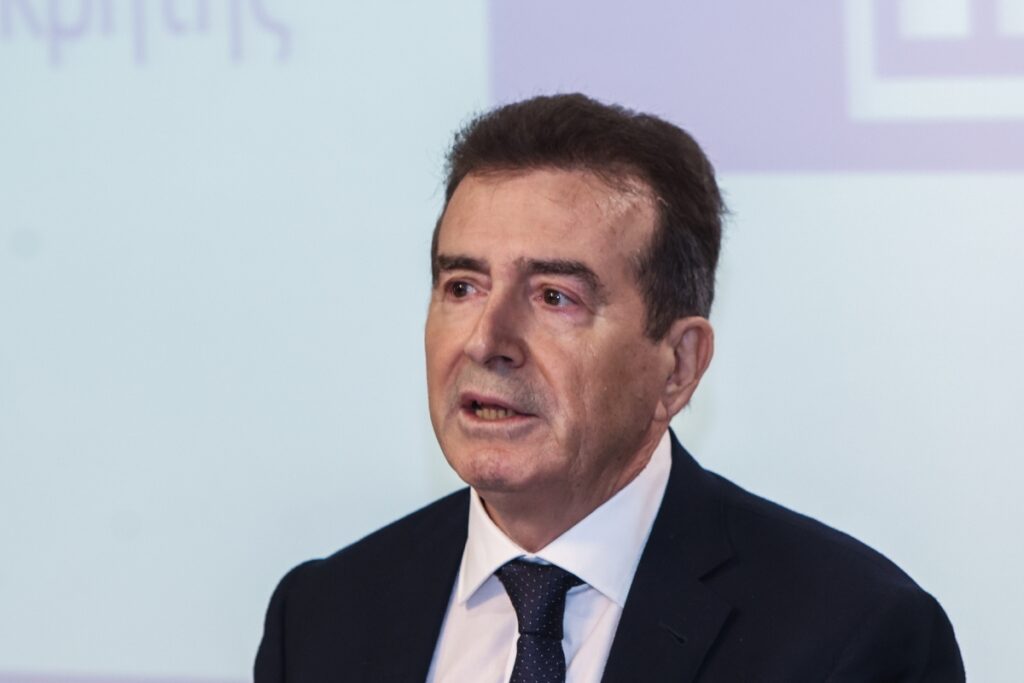 Χρυσοχοΐδης για αγρότες: «Δεν δικαιολογείται η συνέχιση των μπλόκων – Δεν είναι μόνο η ταλαιπωρία, είναι και η οικονομική ζημιά»