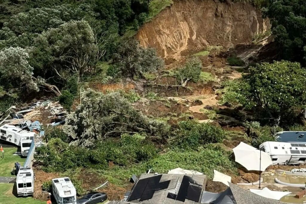 Νέα Ζηλανδία: Κατολίσθηση σε χώρο κατασκήνωσης με πολλούς αγνοούμενους, ανάμεσά τους και παιδιά [Βίν