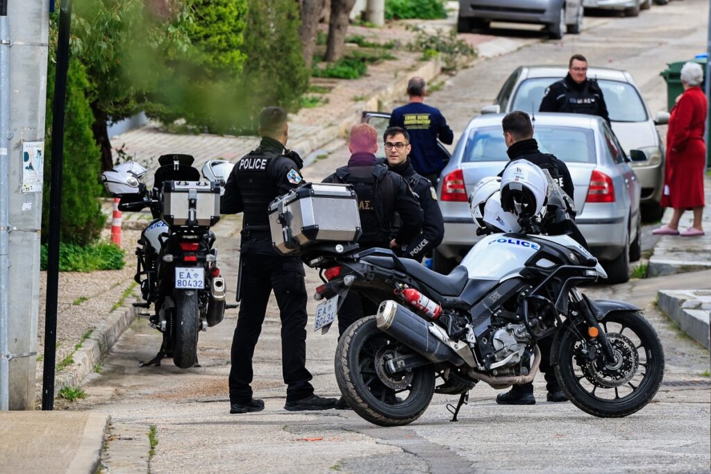 Έγκλημα στη Γλυφάδα: Τα πρώτα λόγια του 46χρονου που σκότωσε τον πατέρα του – Είχε δολοφονήσει