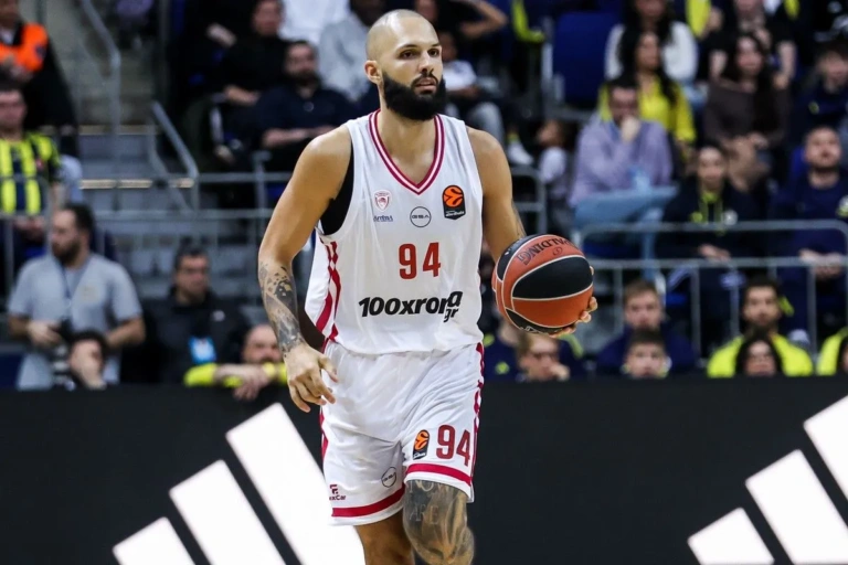 Φενέρμπαχτσε – Ολυμπιακός 88-80: Λύγισε ξανά στο τέταρτο δεκάλεπτο