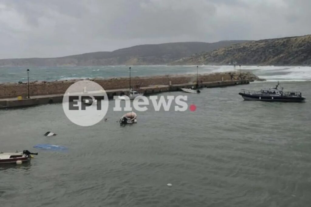 Σφοδρή κακοκαιρία στη Γαύδο – Κύματα «σήκωσαν» ιστιοπλοϊκό στο λιμάνι – Σε κίνδυνο και πλήρωμα της Frontex [Βίντεο]