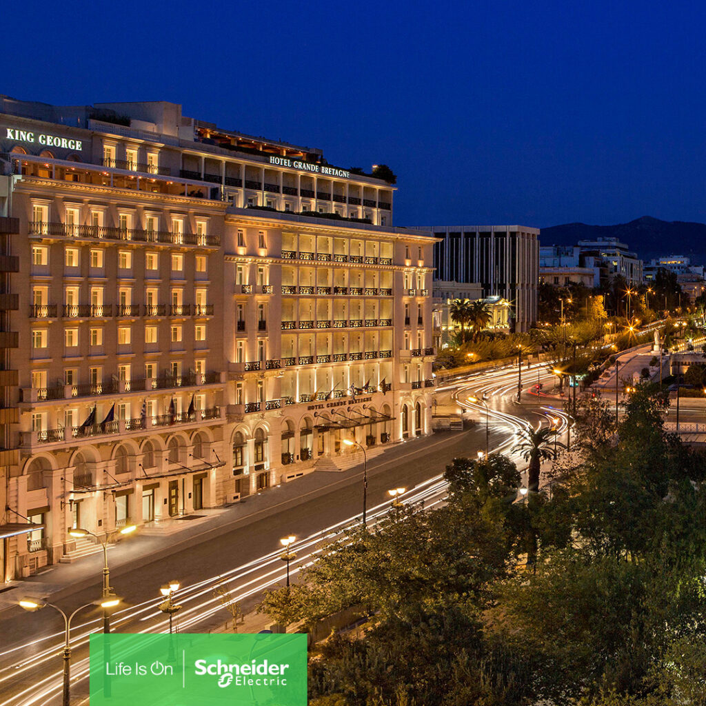 Η Schneider Electric στηρίζει τη βιωσιμότητα των ιστορικών ξενοδοχείων Μεγάλη Βρετανία και King Geor