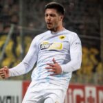 Super League: Απέδρασε με το «διπλό» η ΑΕΚ από την Τρίπολη – Κέρδισε με 1-0 το Αστέρα με σκόρερ τον Γιόβιτς [Βίντεο]