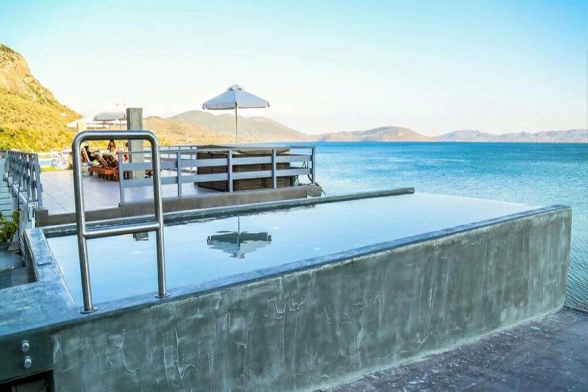 Ιαματικά Λουτρά στη Λέσβο