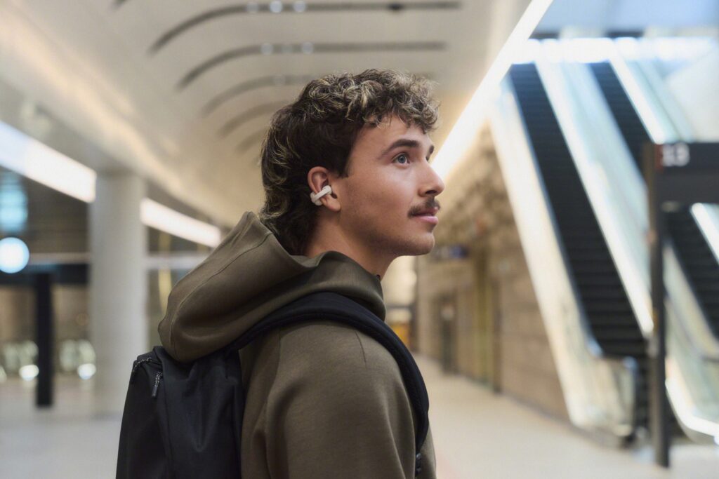 Η Sony παρουσιάζει τα ανοικτού τύπου ακουστικά LinkBuds Clip
