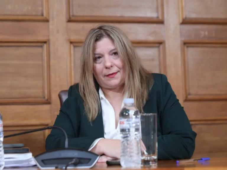 Συρεγγέλα: Ανοιχτή στον διάλογο η κυβέρνηση με τους αγρότες – «Η αντιπολίτευση λέει “ναι σε όλα” και φάσκει και αντιφάσκει»