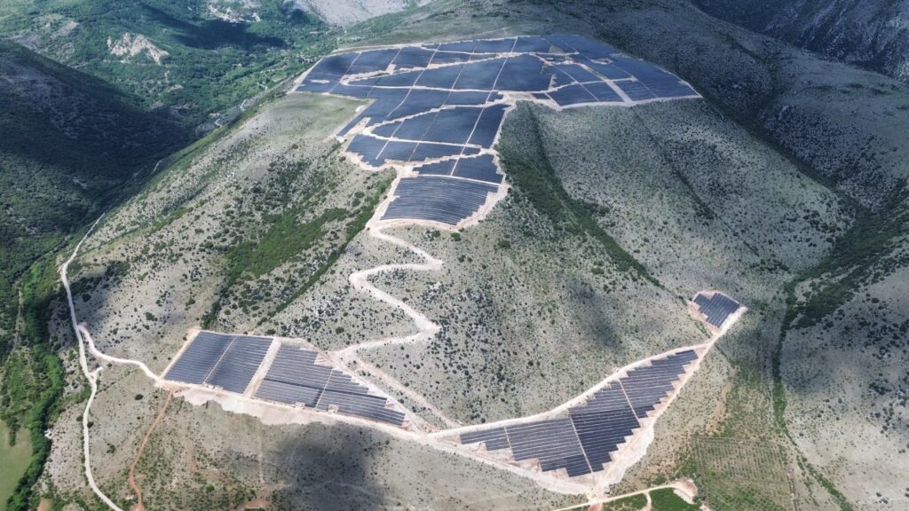 Στρατηγική συνεργασία Schneider Electric – CERO Generation για το φωτοβολταϊκό πάρκο «Delfini» 100 M