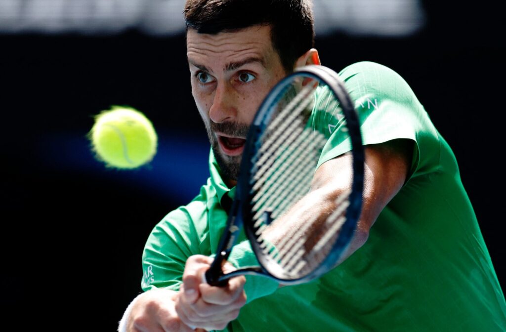 Australian Open: Ο Νόβακ Τζόκοβιτς προχωρά στα ημιτελικά μετά από τραυματισμό του Μουσέτι – Τα λόγια