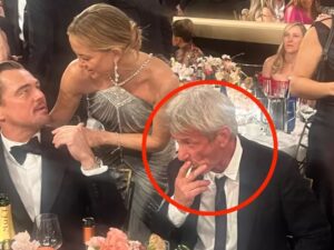 Credit: X | Sean Penn caught smoking inside Golden Globes 2026