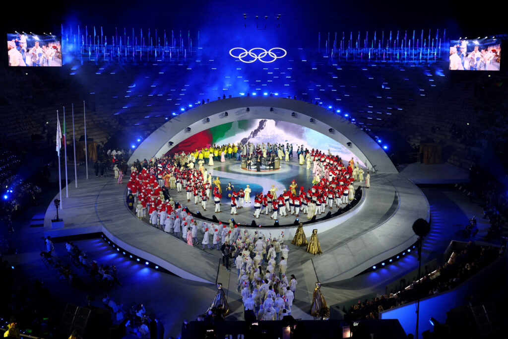 Χειμερινοί Ολυμπιακοί Αγώνες 2026: Όσα συνέβησαν στην φαντασμαγορική τελετή λήξης στην Βερόνα – Η σκυτάλη στις Γαλλικές Άλπεις για το 2030 [Βίντεο και φωτογραφίες]