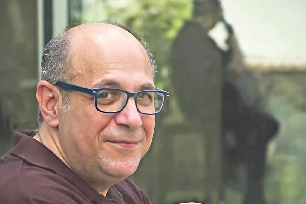 Λάζαρος Αλεξάκης στον ΕΤ: «Η σοβαροφάνεια είναι ασθένεια»