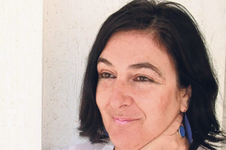 Ζοέλ Λαπινό στον ΕΤ: Κατάδυση στην αθέατη όψη της έμφυλης βίας
