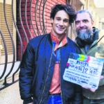 «Η σειρά δεν προσπαθεί να πείσει, αλλά να αφήσει χώρο για σκέψη, αμφιβολία και δεύτερη ματιά», λέει στον «Ε.Τ.» της Κυριακής ο σκηνοθέτης του «Ριφιφί»