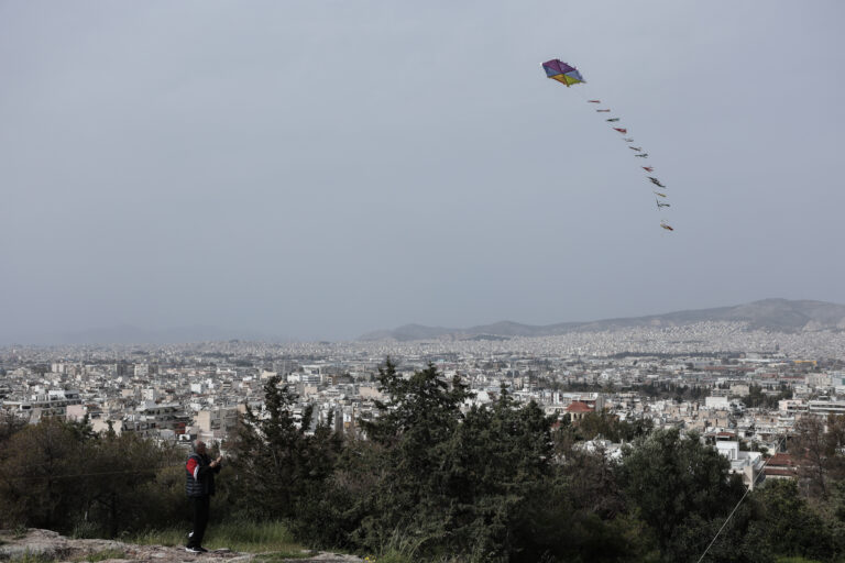 Ο καιρός για το τριήμερo: Καταιγίδες, χαλάζι και χιόνια σε όλη τη χώρα την Παρασκευή – Σταδιακή βελτίωση ως την Καθαρά Δευτέρα