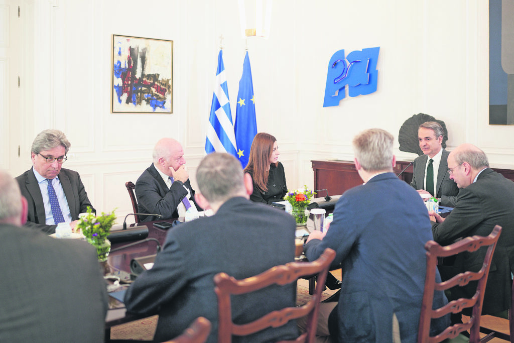 Εθνικό Απολυτήριο: Τι προβλέπει το νέο σύστημα εισαγωγής στα ΑΕΙ – Πώς θα βγαίνει ο μέσος όρος, τι θα γίνει με τις πανελλήνιες