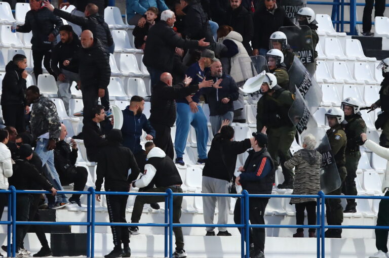 Στη φυλακή για τα επεισόδια στη Νίκαια ο πρόεδρος του Ιωνικού και δύο οπαδοί της ομάδας