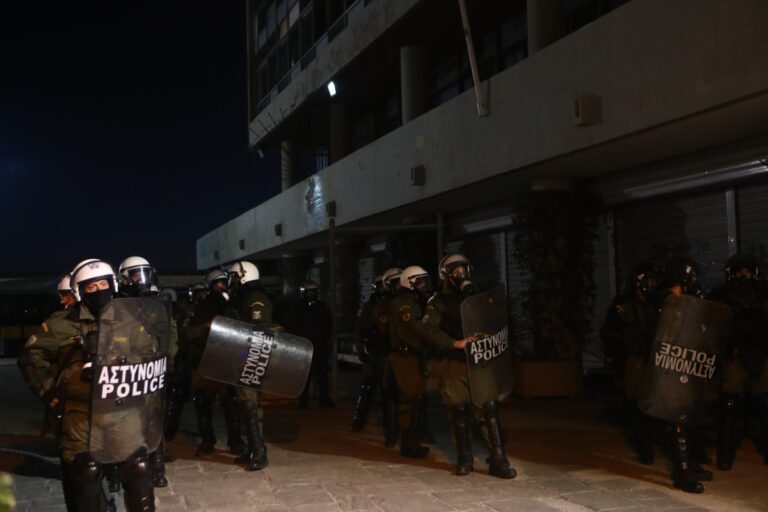 ΑΠΘ: 38 οι συλλήψεις μετά την αστυνομική επιχείρηση στην Πολυτεχνική Σχολή [Βίντεο]