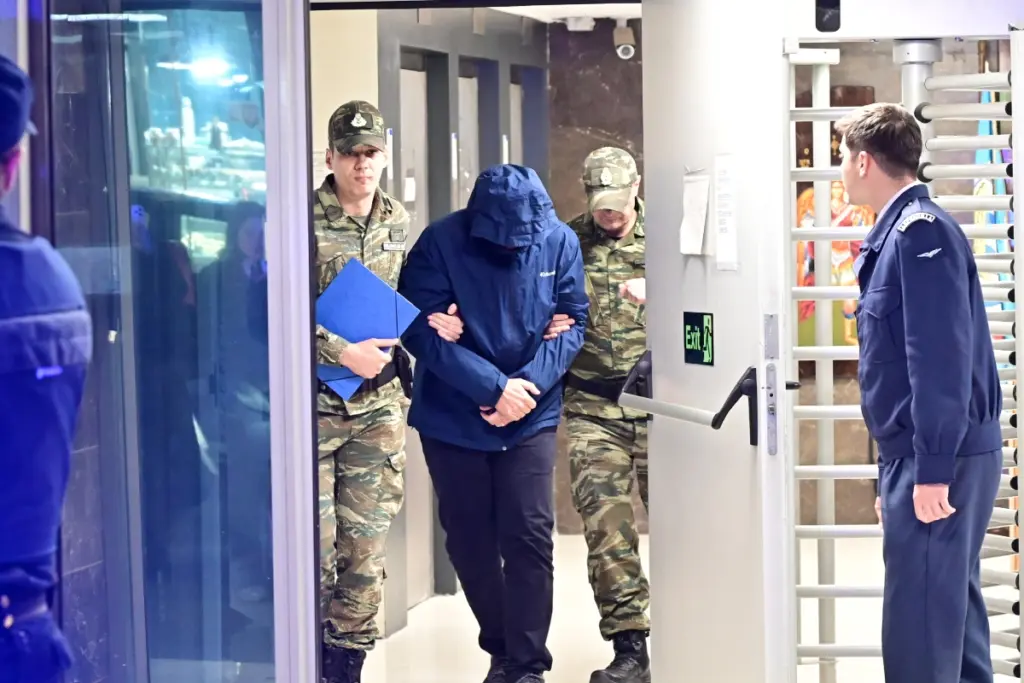 Υπόθεση κατασκοπείας: Η στρατολόγηση του Σμήναρχου μέσω LinkedIn και οι εντολές που έδινε ο «Στίβεν»