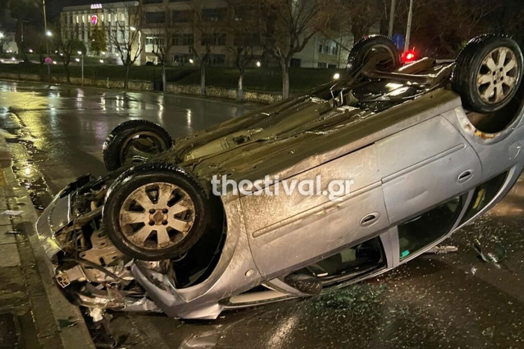 Θεσσαλονίκη: Τούμπαρε αυτοκίνητο τα ξημερώματα στο κέντρο – Ένας τραυματίας [Βίντεο]