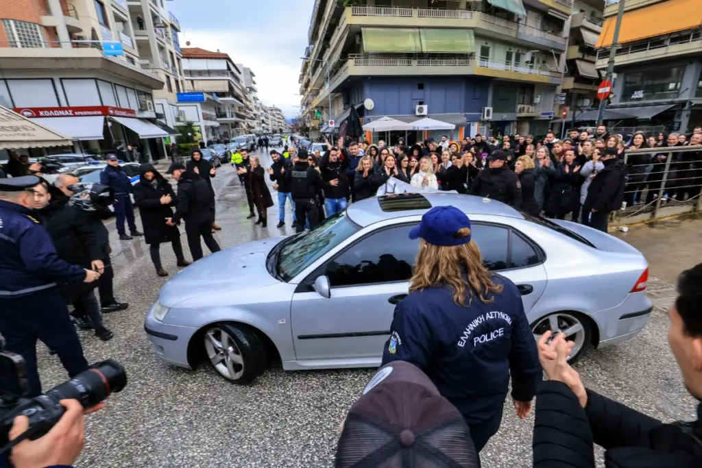 Εργατικό Κέντρο Τρικάλων για Βιολάντα: «Με οργανωμένη παρέμβαση της εργοδοσίας οι συγκεντρώσεις υπέρ