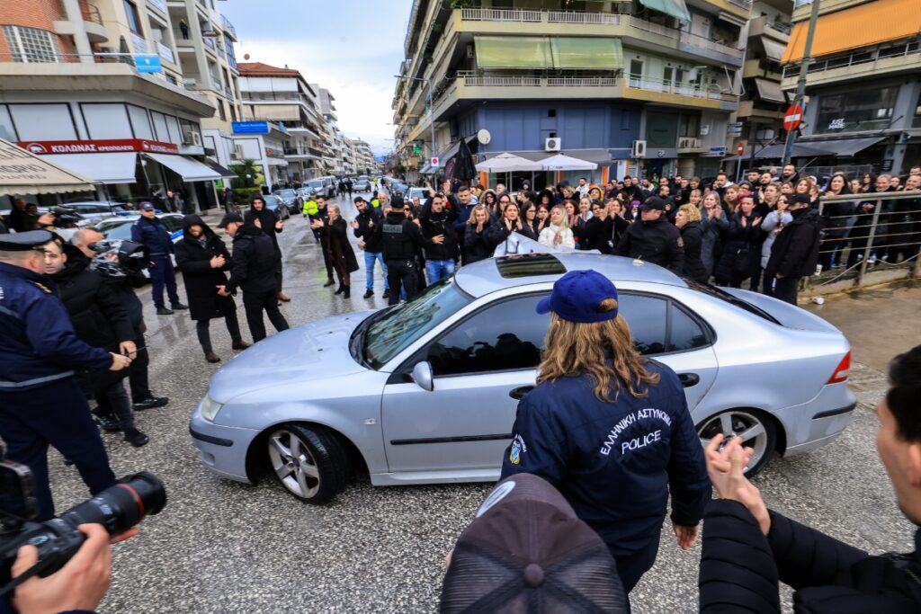 Εργατικό Κέντρο Τρικάλων για Βιολάντα: «Με οργανωμένη παρέμβαση της εργοδοσίας οι συγκεντρώσεις υπέρ του ιδιοκτήτη»