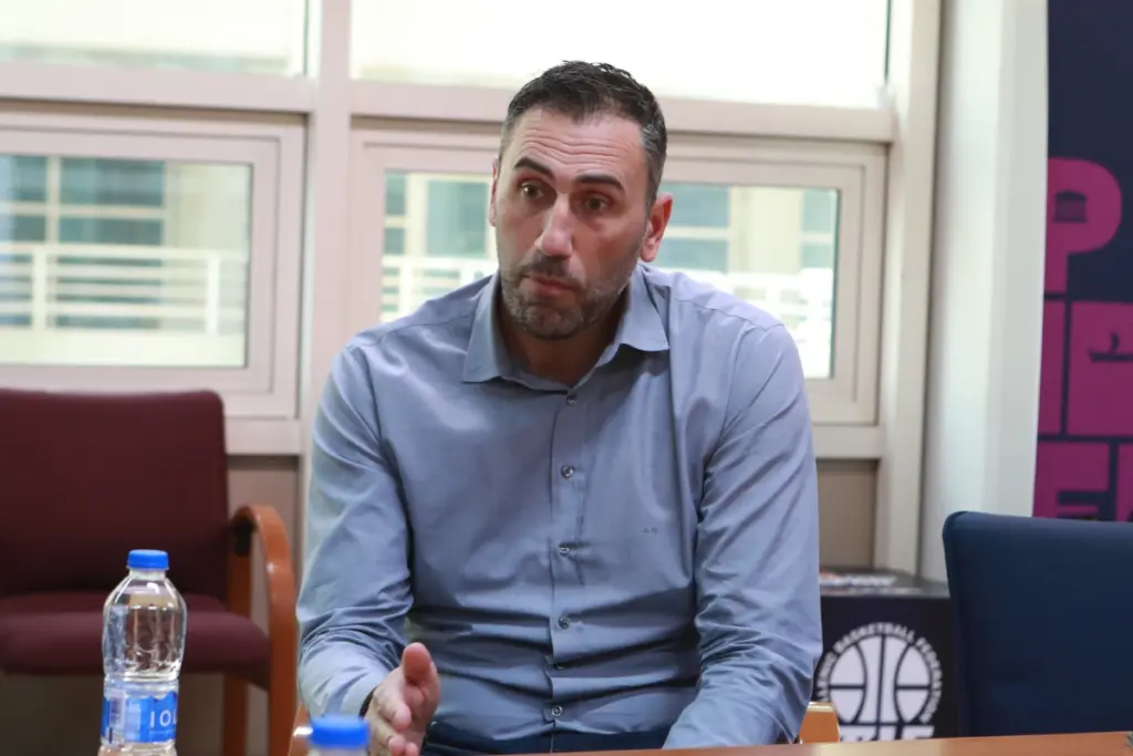 «Πόλεμος» EOK – Αμαρουσίου για Ντικούδη: Παραπέμφθηκε στην Επιτροπή Δεοντολογίας η ΚΑΕ των βορ