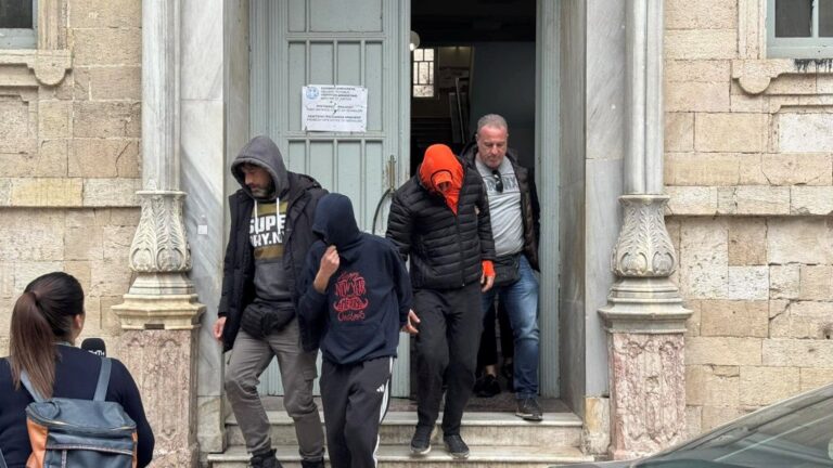Ηράκλειο: Διώξεις στους τρεις συλληφθέντες για τη δολοφονία του 40χρονου – Απολογούνται τη Δευτέρα