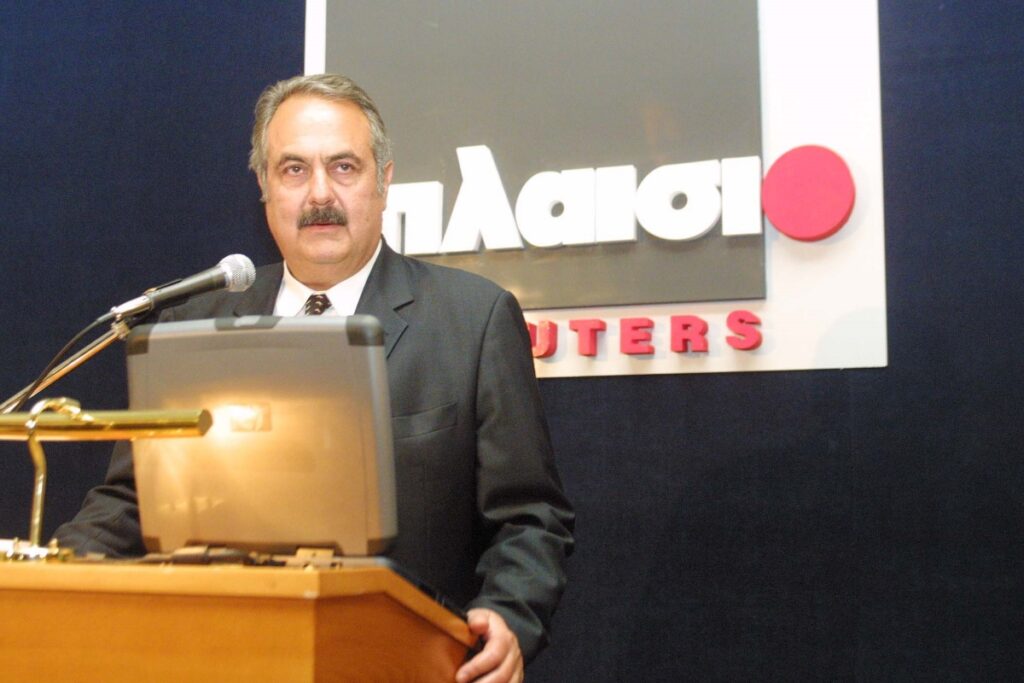 Γιώργος Γεράρδος: Ο «Mr Plaisio» που καθιέρωσε την αλυσίδα ηλεκτρονικών ειδών στην Ελλάδα – Πότε και πού θα γίνει η κηδεία του