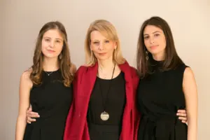 Μαρία-Χριστίνα, Μάρη και Ασπασία Λόη