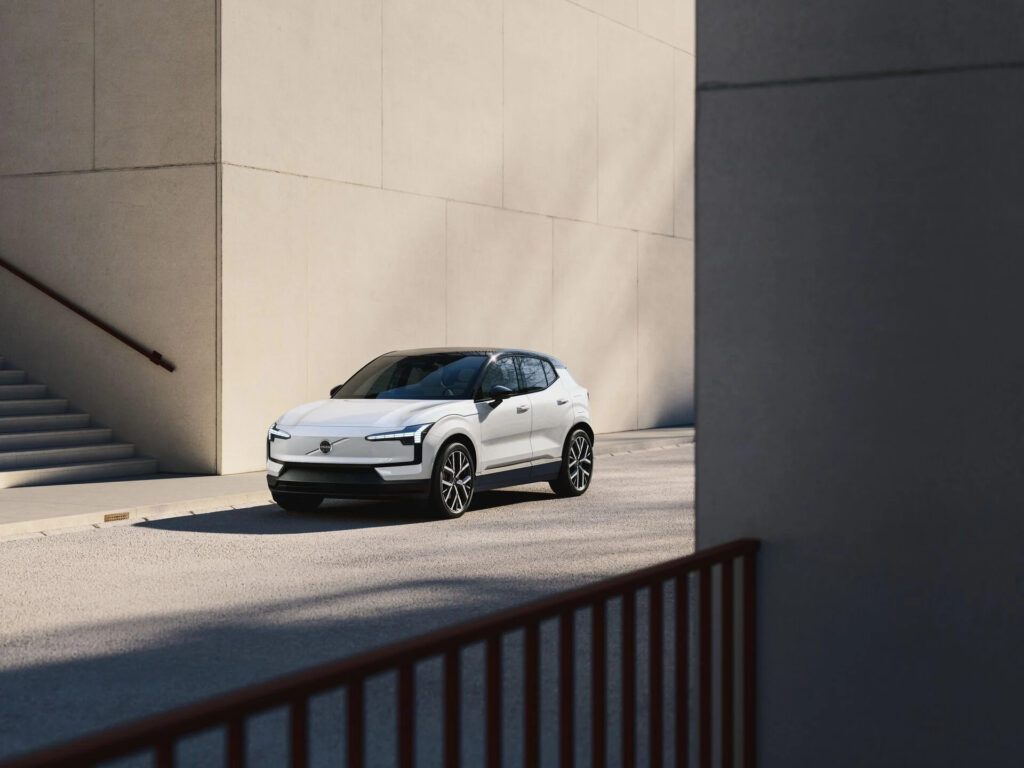 Volvo EX30: Νέα φθηνότερη έκδοση για το B-SUV με 150 ίππους