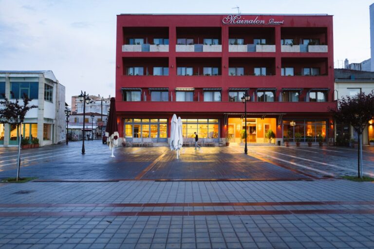 Mainalon Resort: Χλιδή σε νεοκλασική ατμόσφαιρα