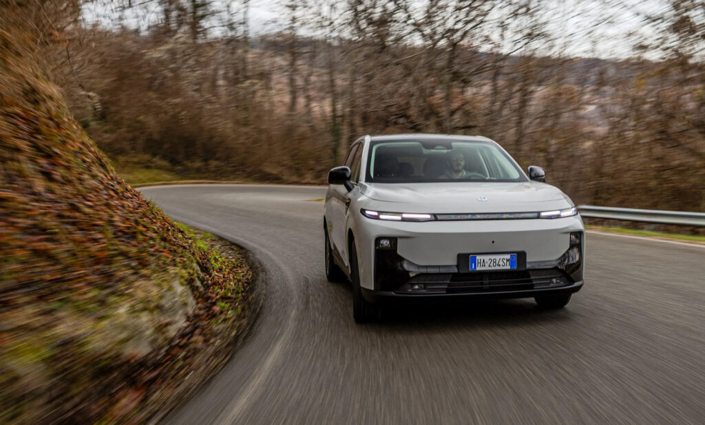 Στην Ελλάδα το Leapmotor B10 REEV με τα 900 km αυτονομίας – Τιμές με έκπτωση 3.000 ευρώ