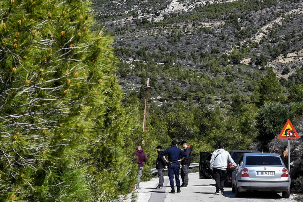 Λουτράκι: Συνελήφθη και η μητέρα του ανήλικου δράστη – Τι ανακοίνωσε η ΕΛΑΣ για το φονικό