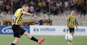 Μιχάλης Μπακάκης:«Κρεμάει τα παπούτσια του» στα 34 του