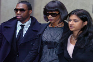 Πώς ο Έπσταϊν χρησιμοποιούσε τη Ναόμι Κάμπελ για να στρατολογεί νέα κορίτσια